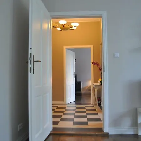 Apartament Parkowa * 索波特